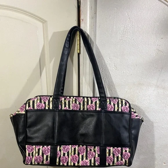 Betsy Johnson quilted black and white stripes with Purple Hearts weekender 18/13 - Picture 12 of 16